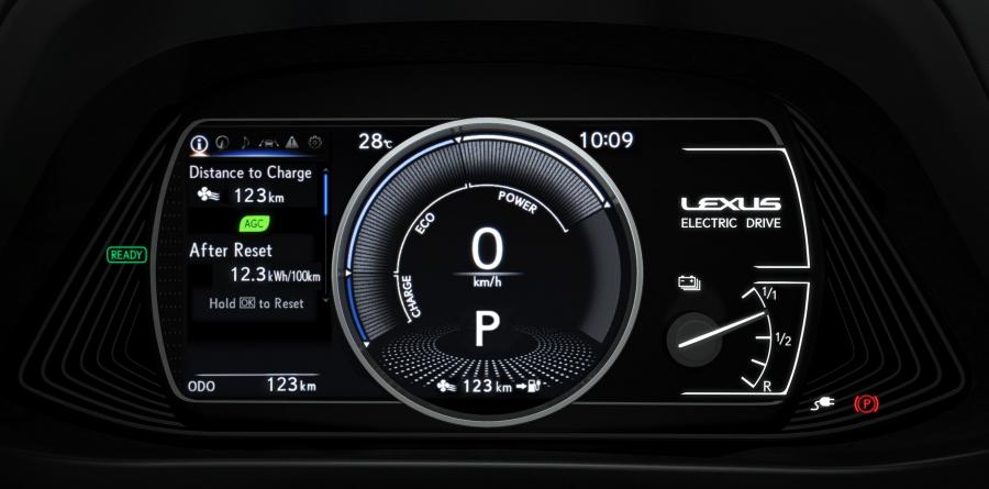  Lexus UX300e 2020 года  (WW) (фото 11 из 62)